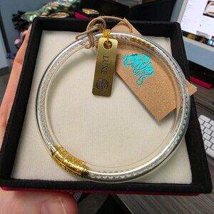 Clear Quartz Crystal Luxe